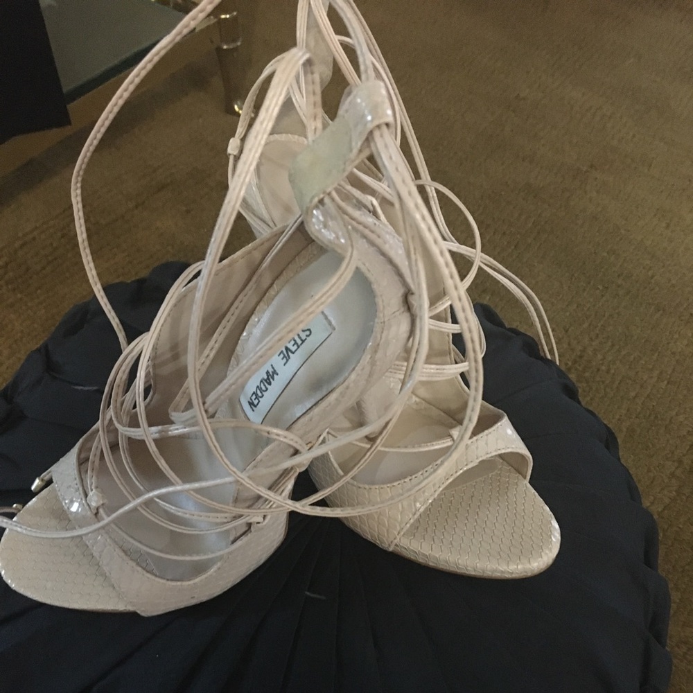 Steve Madden Strappy Heels. EUC